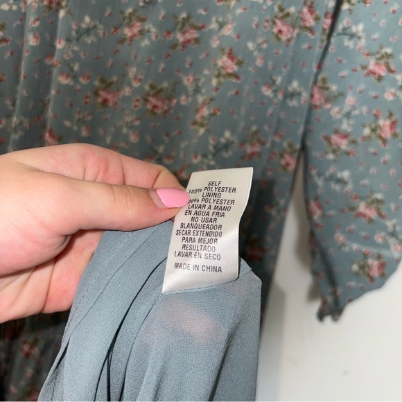 Storia Boutique Floral Drop Waist Tiered Long Sleeve Maxi Dress - Picture 7 of 8